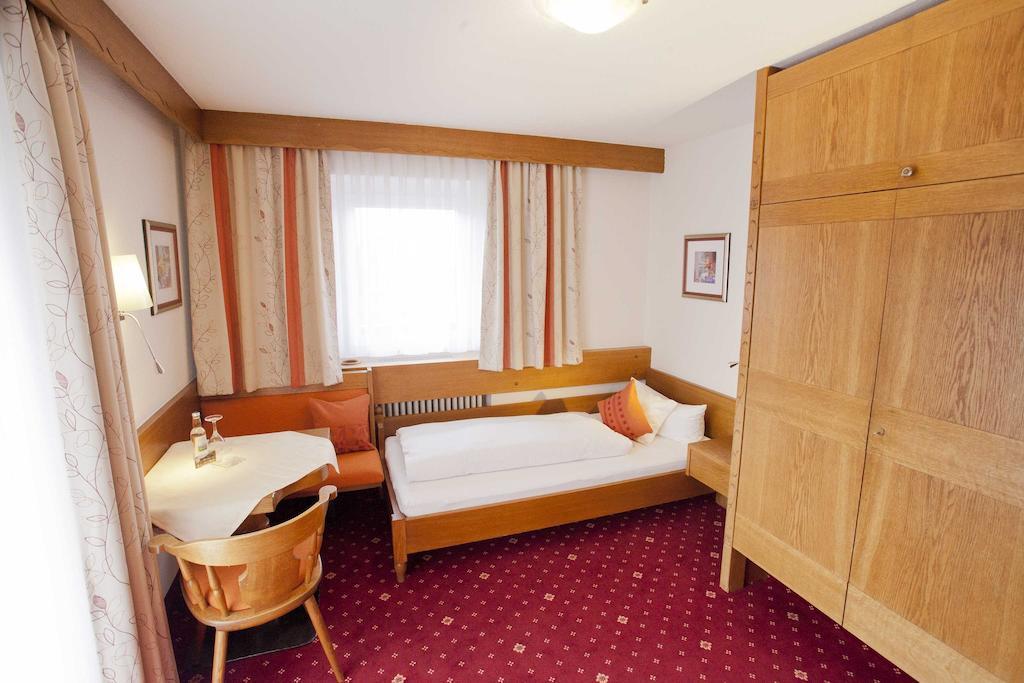 Gaestehaus Birkenhof Oberstdorf Room photo