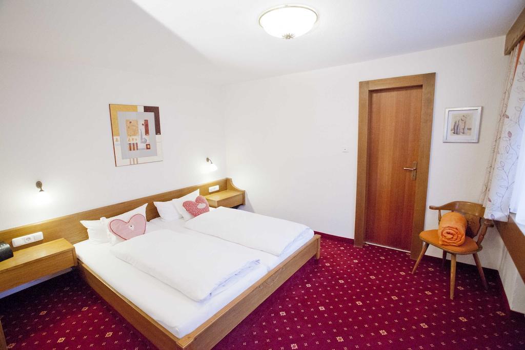 Gaestehaus Birkenhof Oberstdorf Room photo